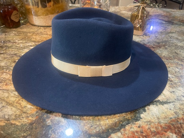 Large Fedora